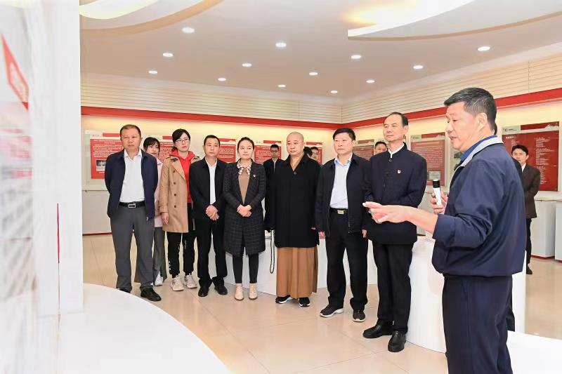 福建省人大常委會黨組書記、副主任雷春美和全國人大代表到順昌虹潤等地調(diào)研